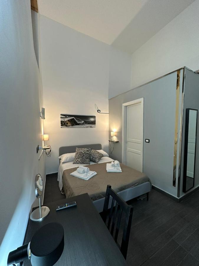 Etna Rooms Катания Экстерьер фото