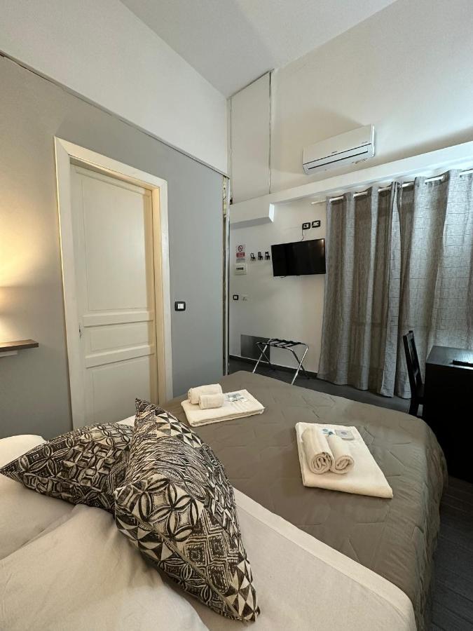 Etna Rooms Катания Экстерьер фото